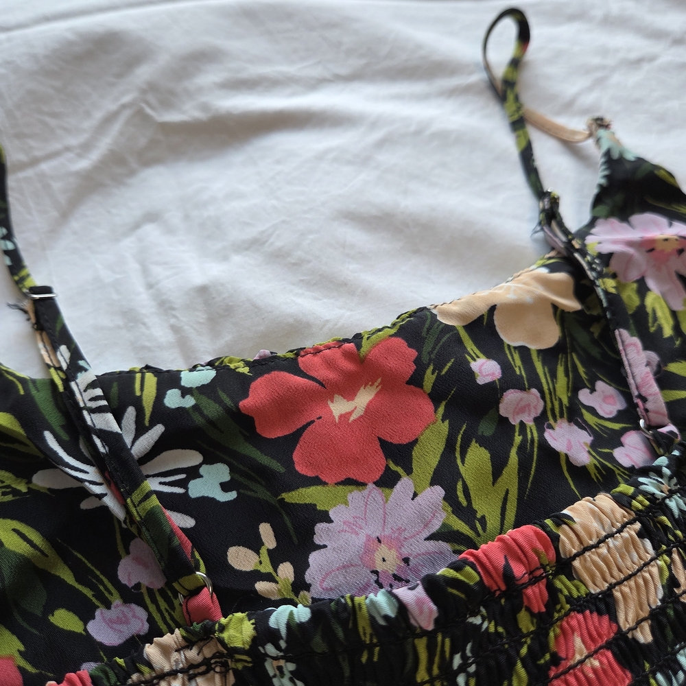 Floral Spaghetti Strap Romper - Picture 11 of 13